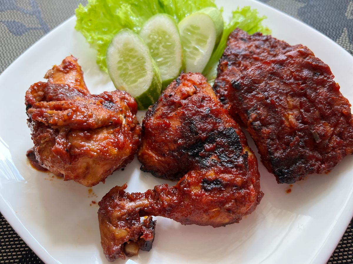 Resep Ayam Bakar Bumbu Rujak yang Pedas Manis Buat Lauk
