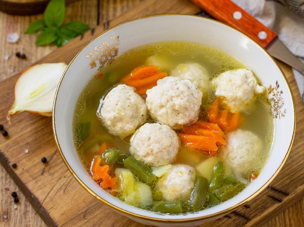 3 Resep Bakso Ayam Rumahan yang Praktis, Cocok buat Sup
